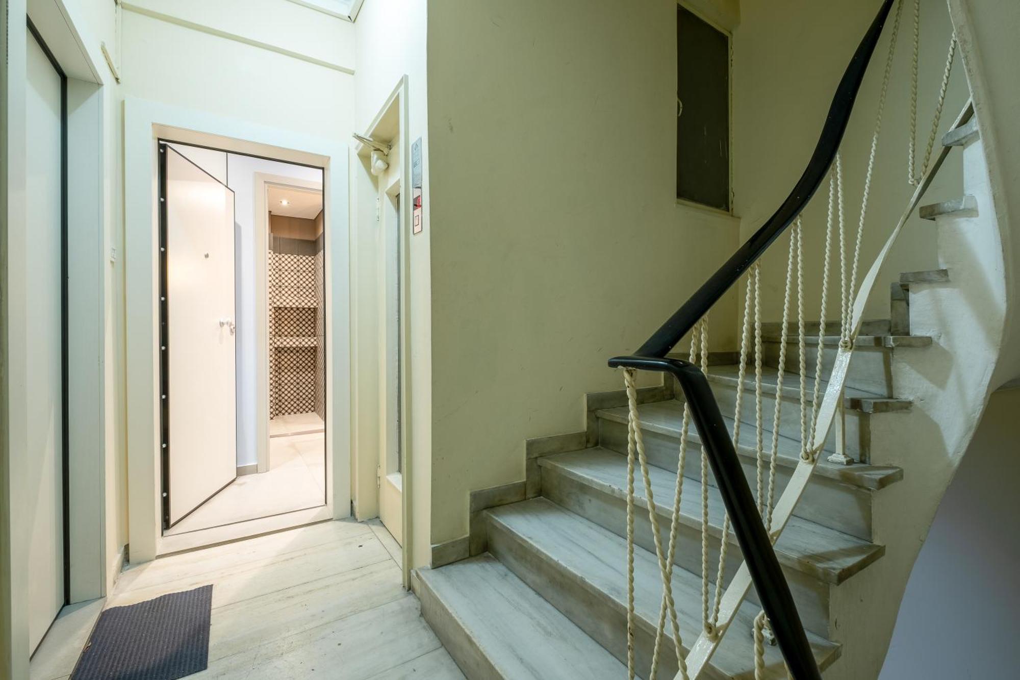 Sleek Plaka Retreat - Heart Of Athens Apartment Luaran gambar